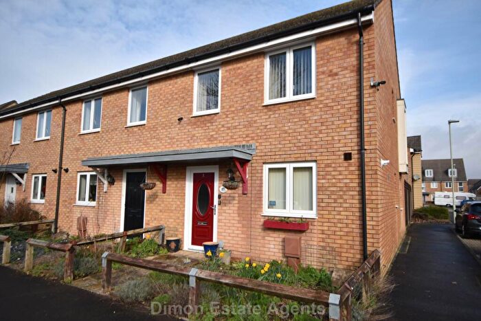 2 Bedroom End Of Terrace House For Sale In Fawn Close, Rowner, PO13