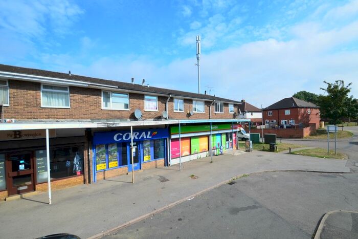 2 Bedroom Flat To Rent In Cedar Road, Kettering, Northamptonshire, NN16