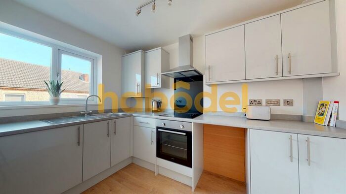 3 Bedroom Flat To Rent In Russell Court, Long Eaton, Nottingham, NG10