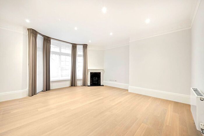 2 Bedroom Flat To Rent In Hans Road, London, SW3