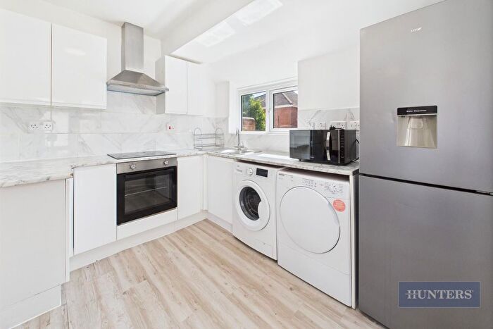 5 Bedroom Semi-Detached House To Rent In Newcombe Road, Southampton, SO15