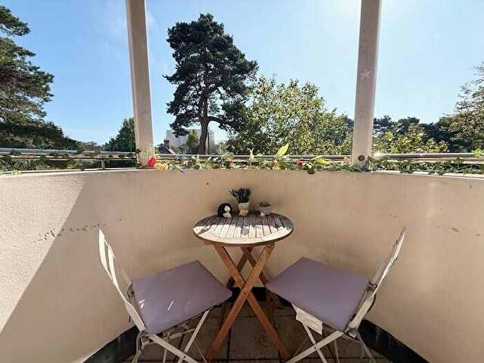 2 Bedroom Apartment To Rent In Christchurch Road, Bournemouth, BH1