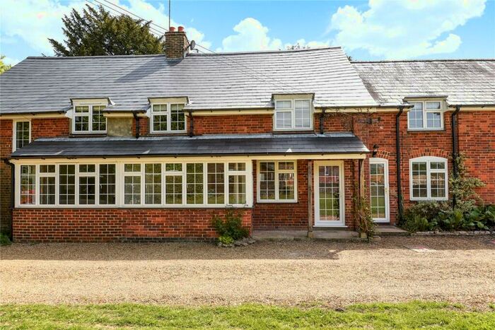 3 Bedroom Terraced House To Rent In Manor Cottages, Avington Lane, Itchen Abbas, Winchester, SO21