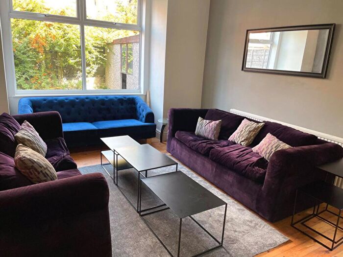 8 Bedroom Terraced House To Rent In Argyle Avenue, Victoria Park, M14