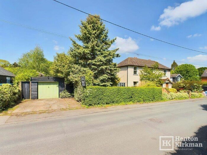 4 Bedroom Detached House For Sale In Laindon Common Road, Little Burstead, Billericay, Essex, CM12