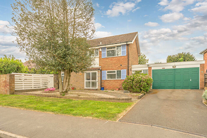 4 Bedroom Detached House For Sale In Knightlow Road, Harborne, B17