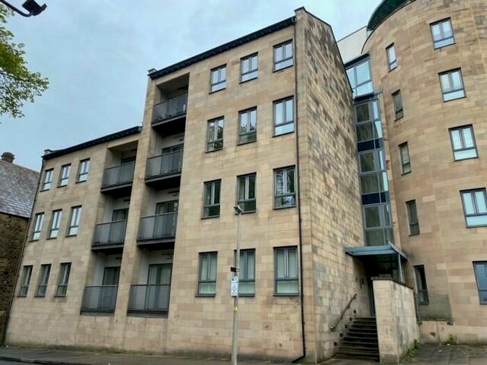2 Bedroom Apartment To Rent In The Roundhouse, Robert St, Lancaster, LA1