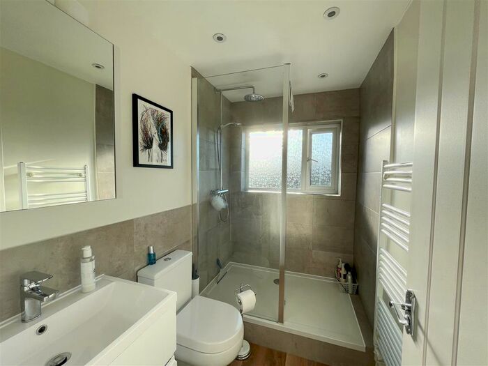 2 Bedroom Semi-Detached House For Sale In Claygate Lane, Shipbourne, Tonbridge, TN11