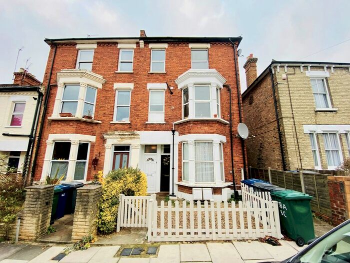 1 Bedroom Flat To Rent In Bellevue Road, New Southgate, N11