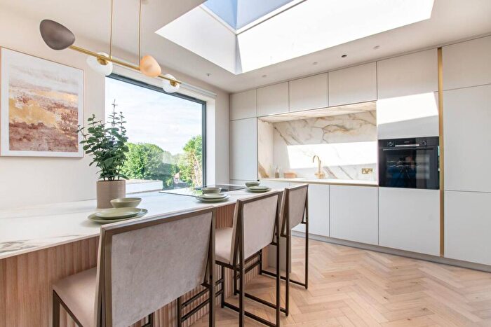 2 Bedroom Flat For Sale In Seven Penthouse, Wembley, HA0