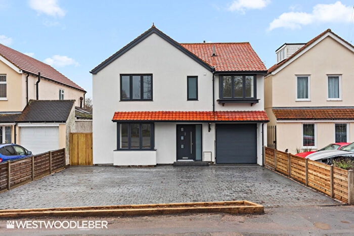 4 Bedroom Detached House To Rent In Nazeing Road, Nazeing, EN9