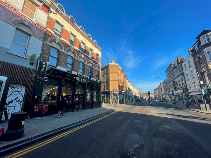 2 Bedroom Flat To Rent In Brick Lane, Shoreditch, E2