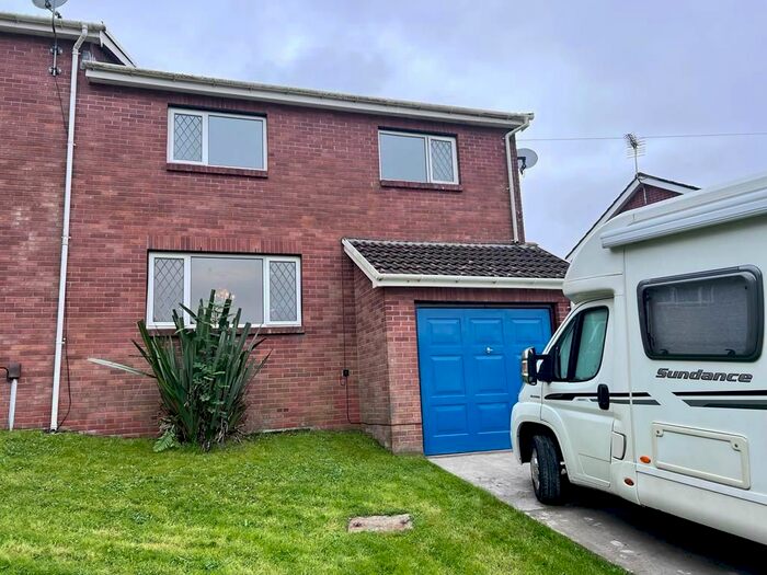 3 Bedroom Semi-Detached House To Rent In Cyncoed Close, Dunvant, Swansea, SA2