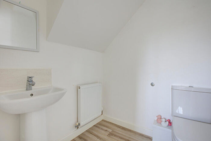 4 Bedroom Detached House For Sale In Oakwood Drive, Wesham, PR4