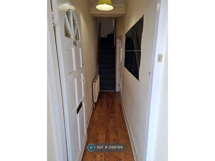2 Bedroom Terraced House To Rent In Perkins Road, Ilford, IG2