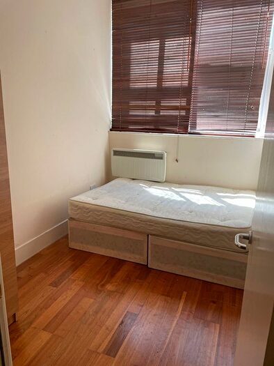 1 Bedroom Flat To Rent In High Street, Chatham, ME4
