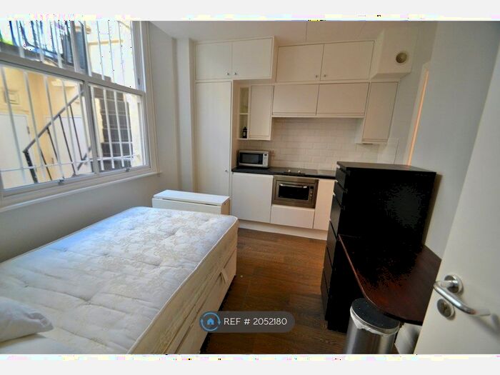 Studio To Rent In Gloucester Street, London, SW1V