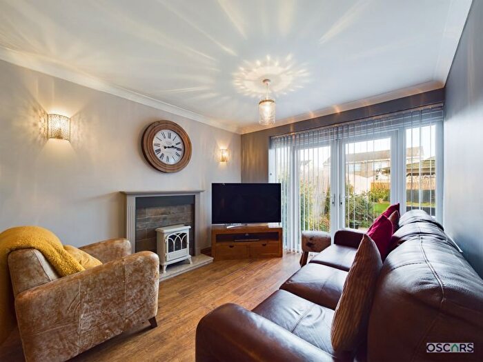 2 Bedroom Semi-Detached Bungalow For Sale In Haven Garth, Hedon, Hull, HU12