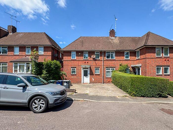 3 Bedroom Detached House To Rent In Pointalls Close, London, N3
