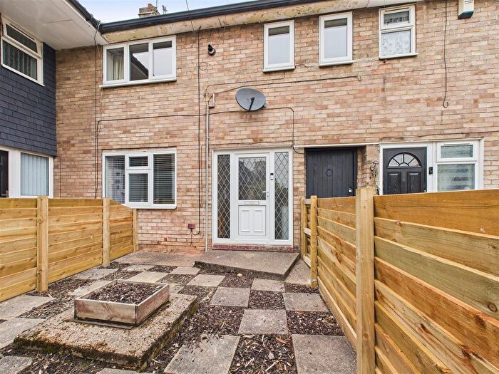 3 Bedroom Terraced House For Sale In Gower Road, Hull, HU4