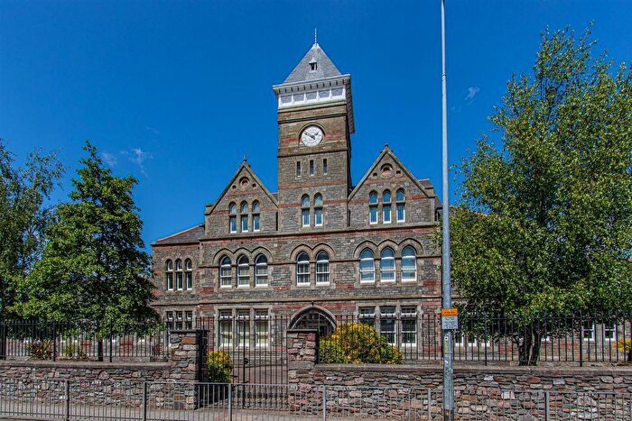 2 Bedroom Flat To Rent In Cowbridge Road East, Canton, Cardiff, CF11