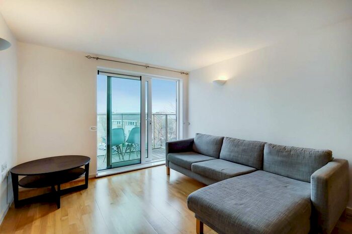 2 Bedroom Flat To Rent In Argyll Road, Woolwich, London, SE18