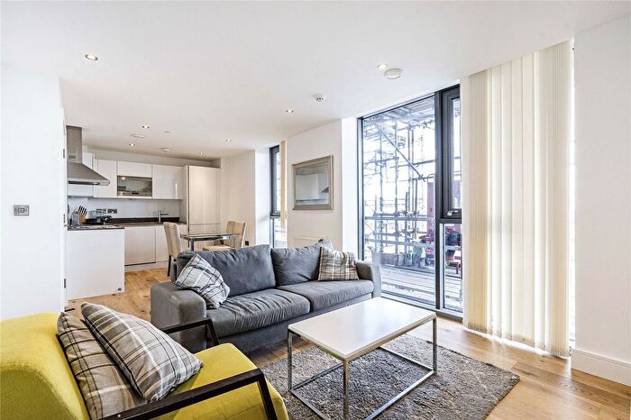 2 Bedroom Flat To Rent In Uxbridge Road, London, W5