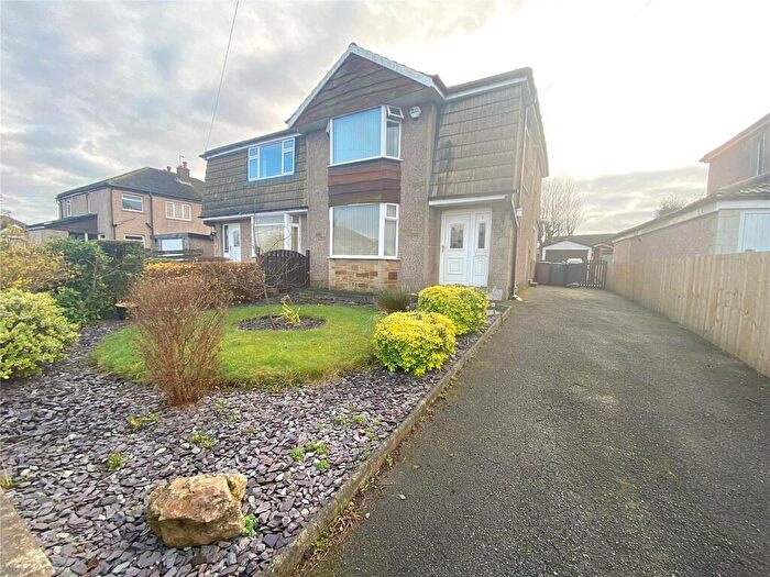 3 Bedroom Semi-Detached House To Rent In Willow Villas, Bradford, West Yorkshire, BD2