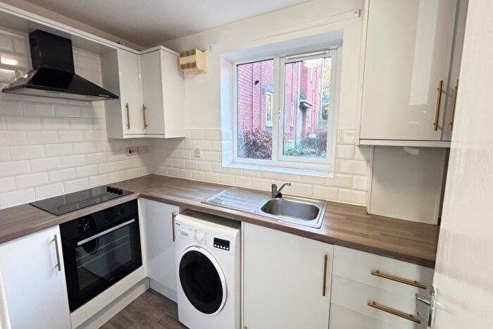 2 Bedroom Flat To Rent In Foundry Court, Newcastle Upon Tyne, NE6