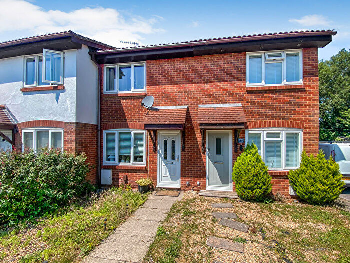 2 Bedroom Terraced House For Sale In Walker Gardens, Grange Park, Hedge End, SO30