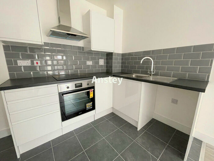 2 Bedroom Flat To Rent In Portswood Road, Southampton, SO17