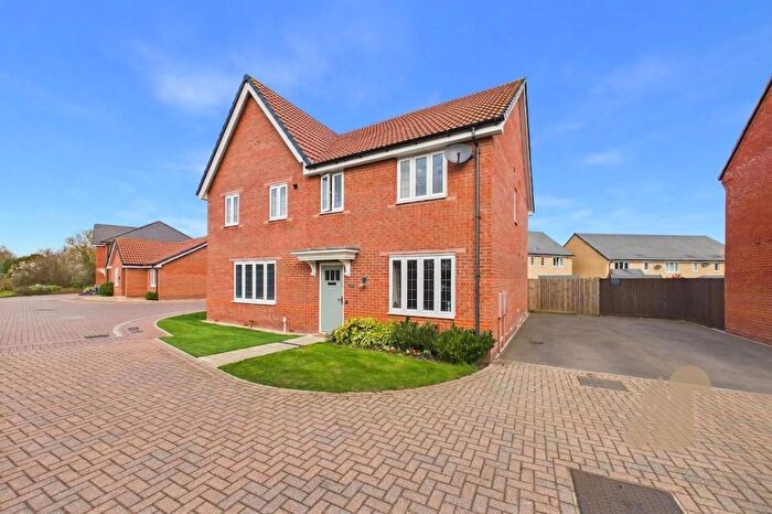 3 Bedroom Semi Detached House For Sale In Ranulf Road, Acton, CO10