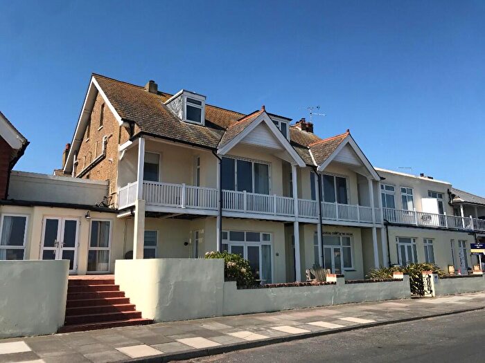 2 Bedroom Flat For Sale In The Marina, Deal, Kent, CT14