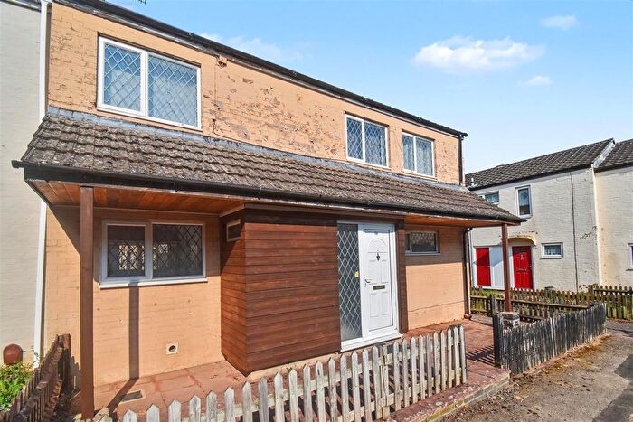 3 Bedroom End Of Terrace House To Rent In Kensington Walk, Corby, NN18