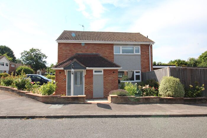 3 Bedroom Detached House For Sale In No Chain! Silverhurst Drive, Tonbridge, TN10