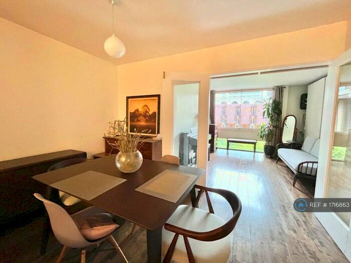 1 Bedroom Flat To Rent In Andrewes House, London, EC2Y