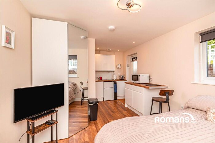 Studio To Rent In Horse Leaze Road, Bristol, Gloucestershire, BS16