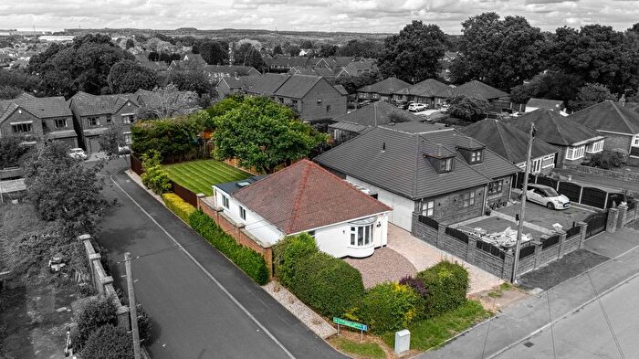 2 Bedroom Bungalow For Sale In Shaws Lane, Walsall, WS6