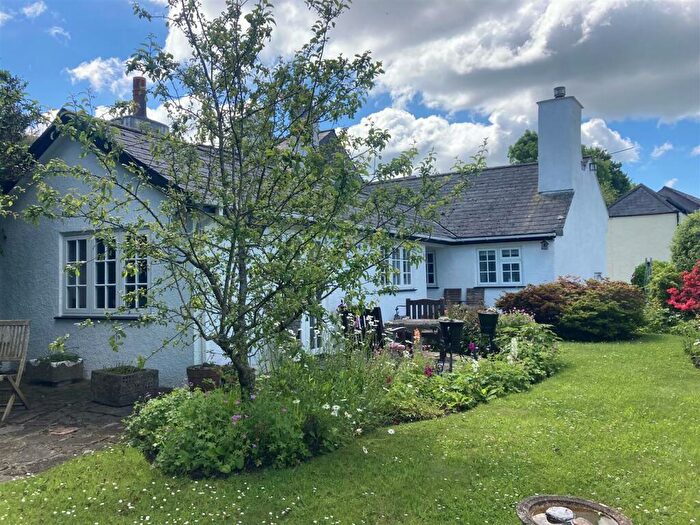 3 Bedroom Semi-Detached House For Sale In Galpin Street, Modbury, PL21