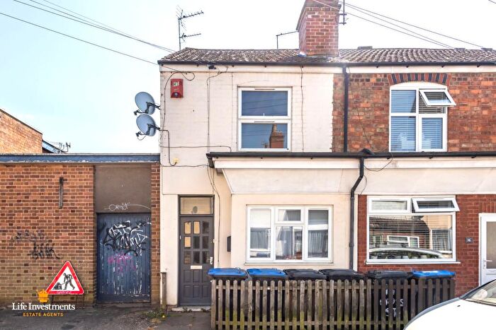 Studio To Rent In Cross Street, Rugby, Warwickshire, CV21