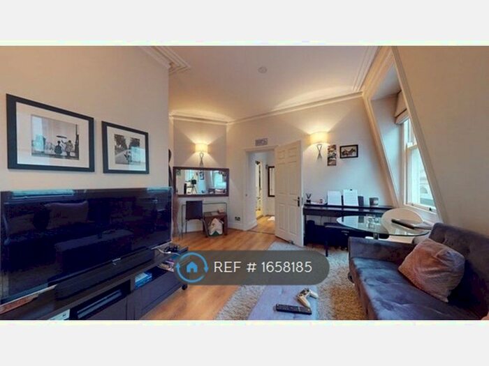 2 Bedroom Flat To Rent In Bank Chambers, London, SW1Y