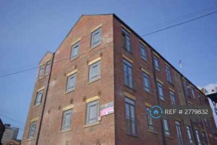 2 Bedroom Flat To Rent In Howard Place, Rochdale, OL16