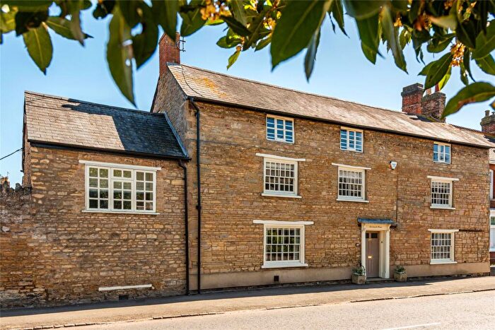 5 Bedroom House For Sale In Dartmouth Road, Olney, Buckinghamshire, MK46