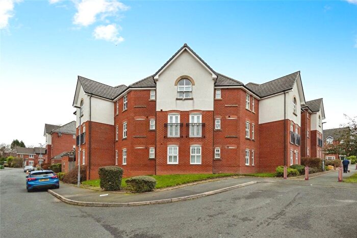 2 Bedroom Flat To Rent In Hardy Close, Dukinfield, SK16