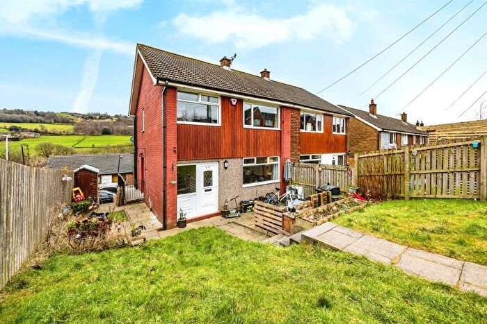 3 Bedroom Semi-Detached House For Sale In Kershaw Crescent, Luddendenfoot, Halifax, HX2
