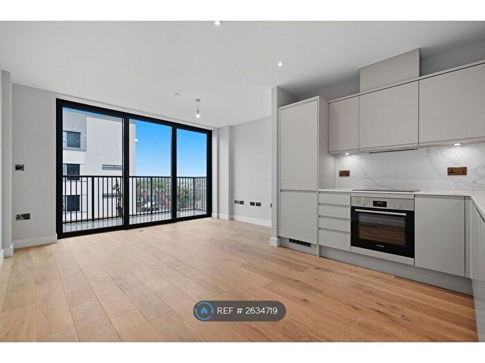 1 Bedroom Flat To Rent In Amity Grove, London, SW20