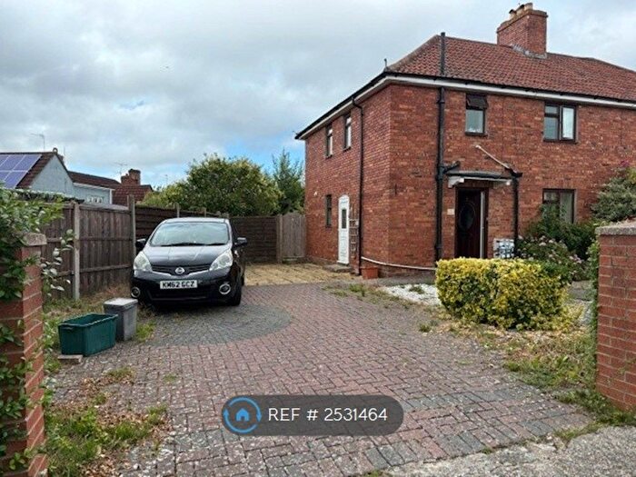 3 Bedroom Semi-Detached House To Rent In The Rosery, Bristol, BS16