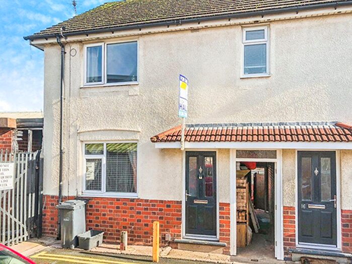 3 Bedroom End Terrace House For Sale In Sun Street, Brierley Hill, DY5