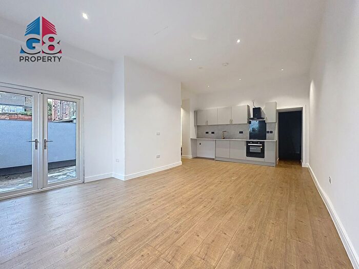 2 Bedroom Flat To Rent In Barnsley, S70