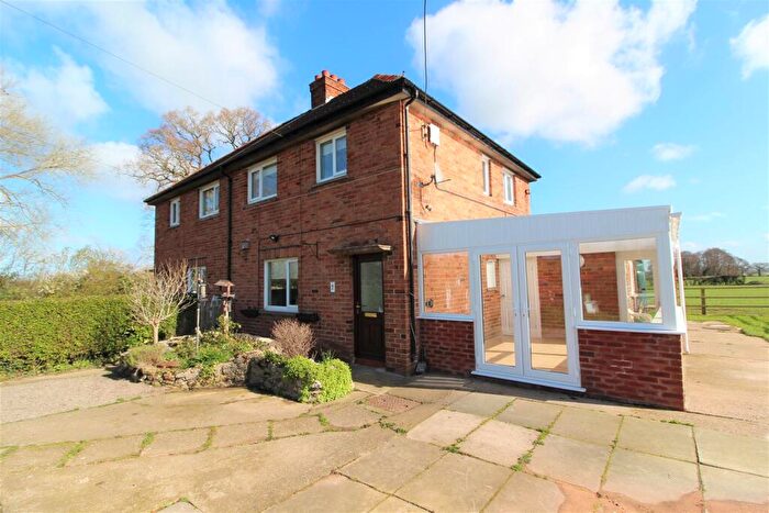 3 Bedroom Semi-Detached House To Rent In Stringers Lane, Rossett, Wrexham, LL12